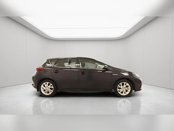 Used Toyota Auris 2018 for sale - 79201444: Photo