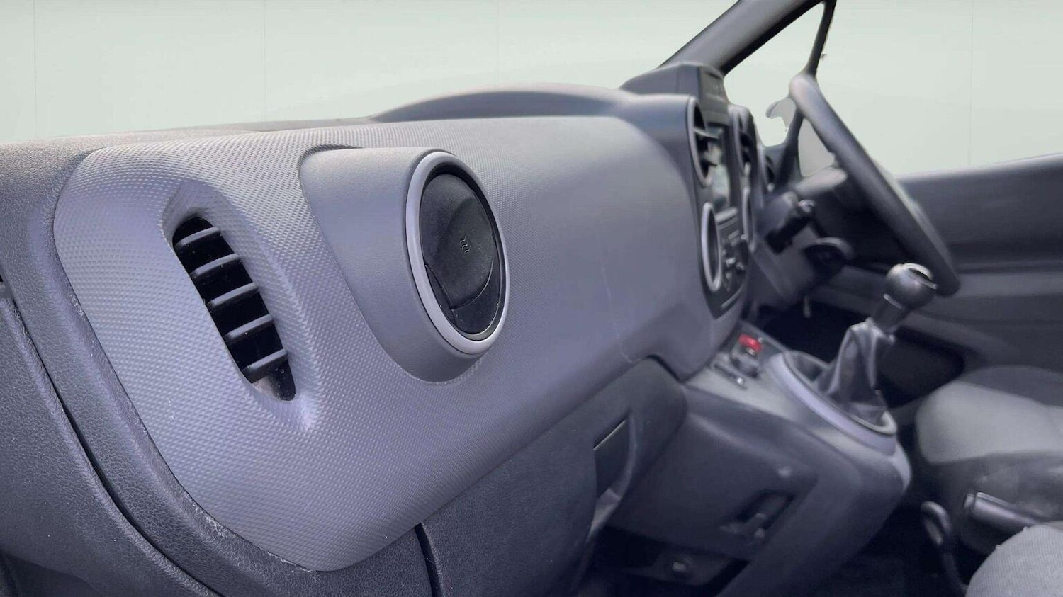 Used Peugeot Partner 2017 for sale - 78070500: Photo 15