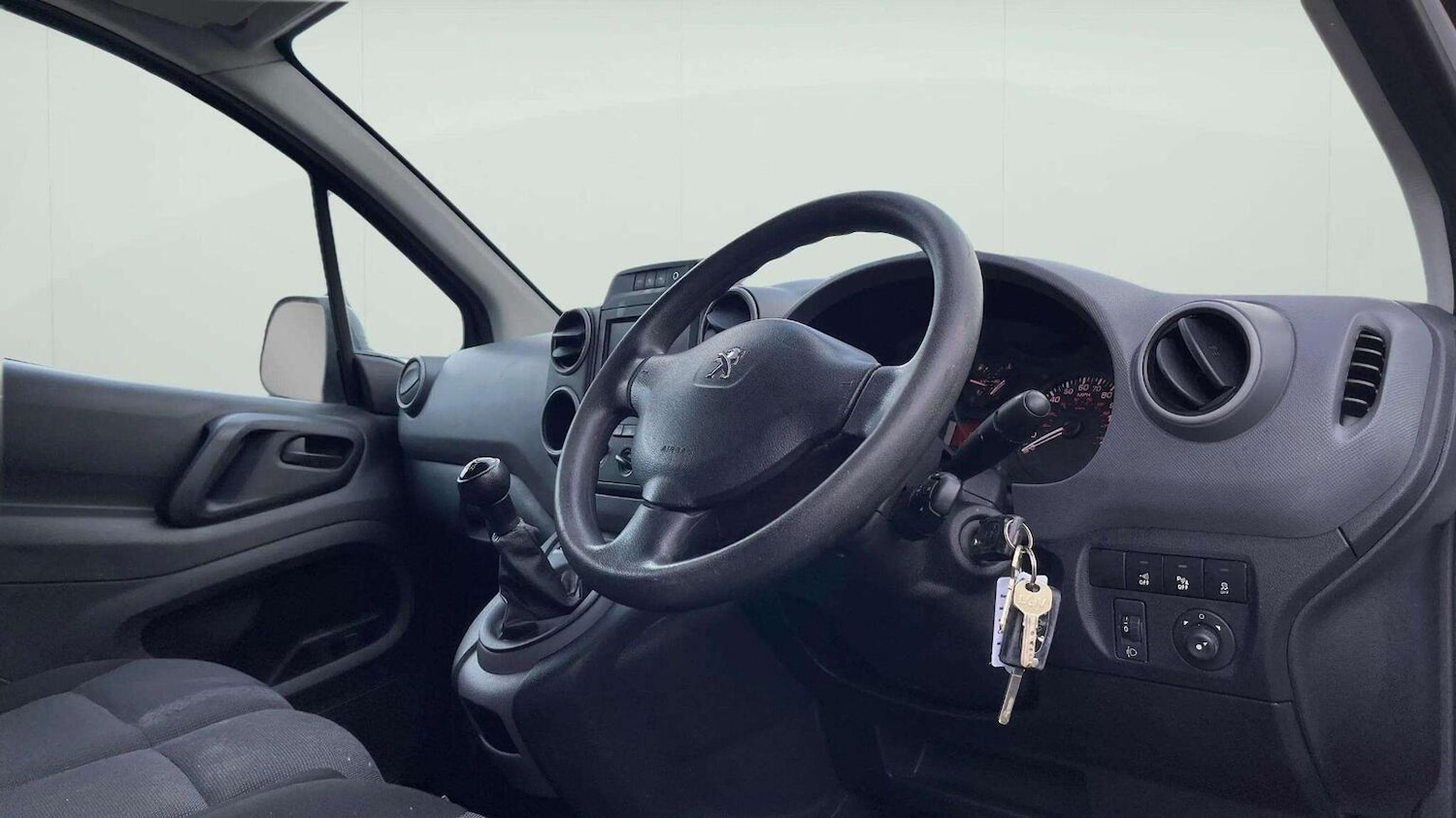 Used Peugeot Partner 2017 for sale - 78070500: Photo 17