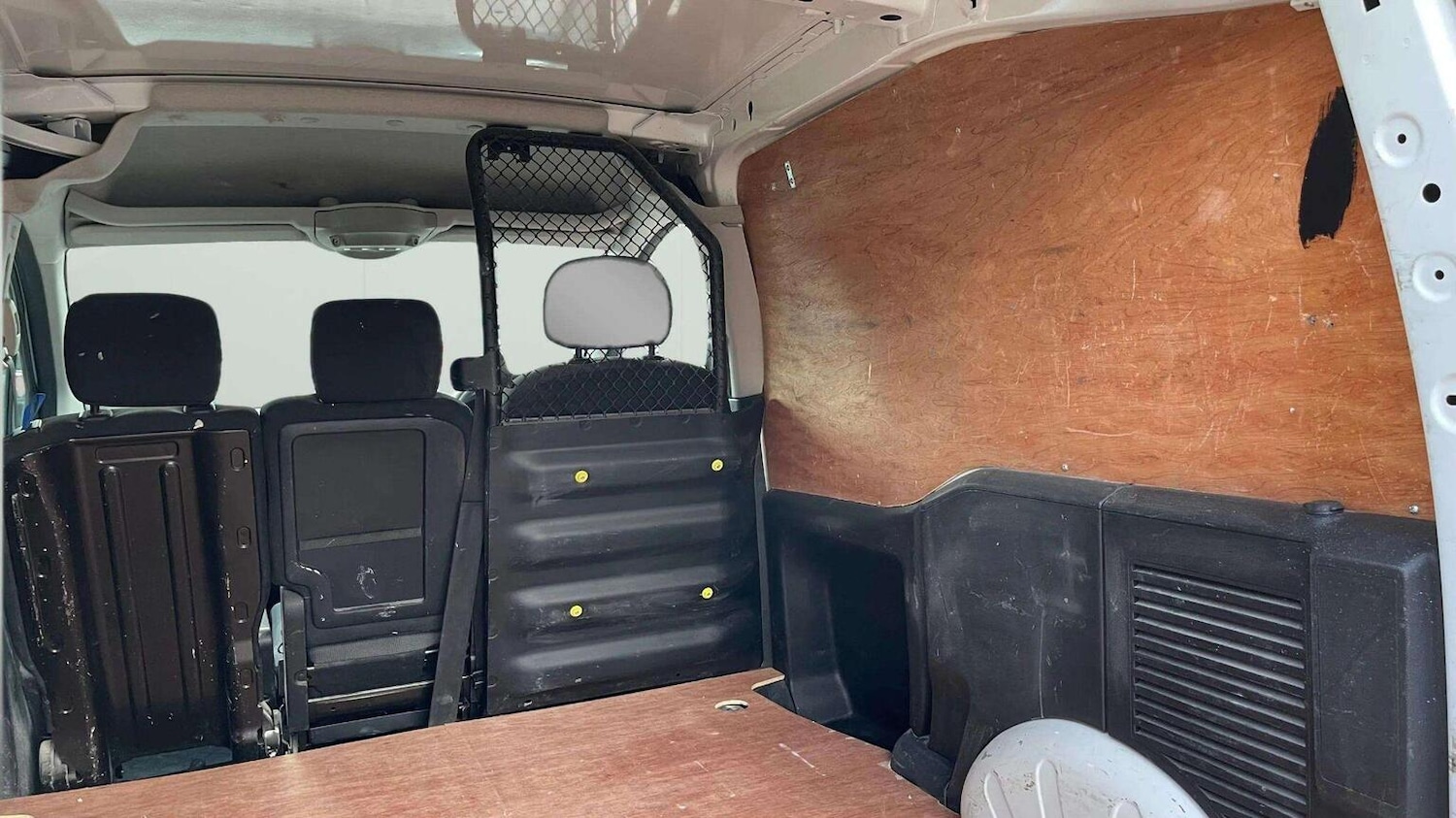 Used Peugeot Partner 2017 for sale - 78070500: Photo 24