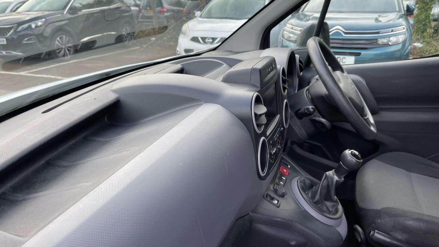 Used Peugeot Partner 2017 for sale - 78070500: Photo 32