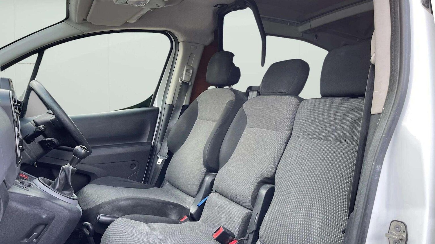 Used Peugeot Partner 2017 for sale - 78070500: Photo 33