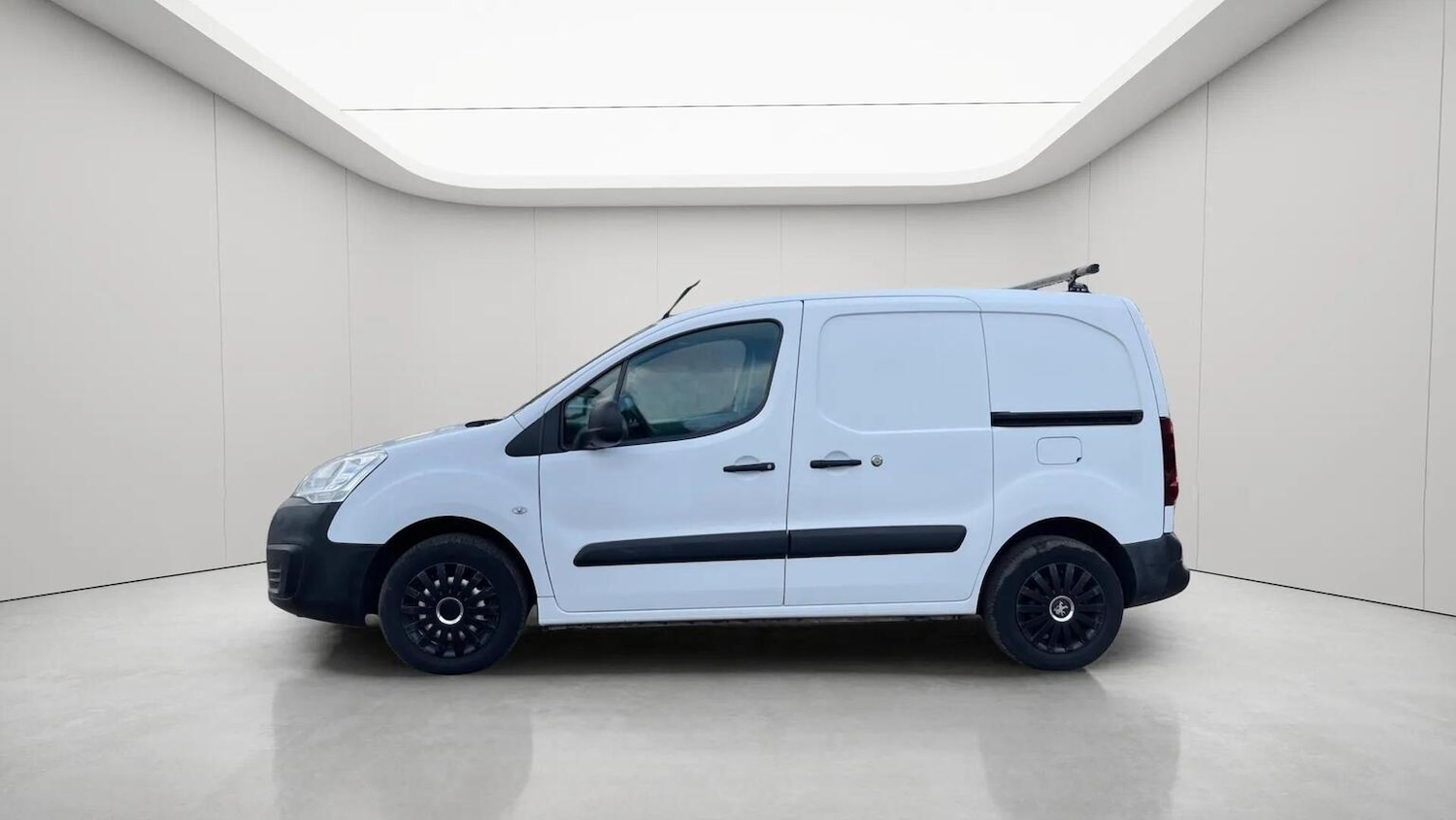 Used Peugeot Partner 2017 for sale - 78070500: Photo 5