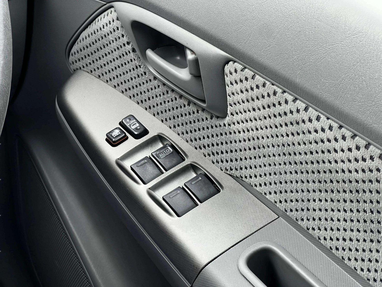 Used Toyota Hilux for sale - 78205217: Photo 32