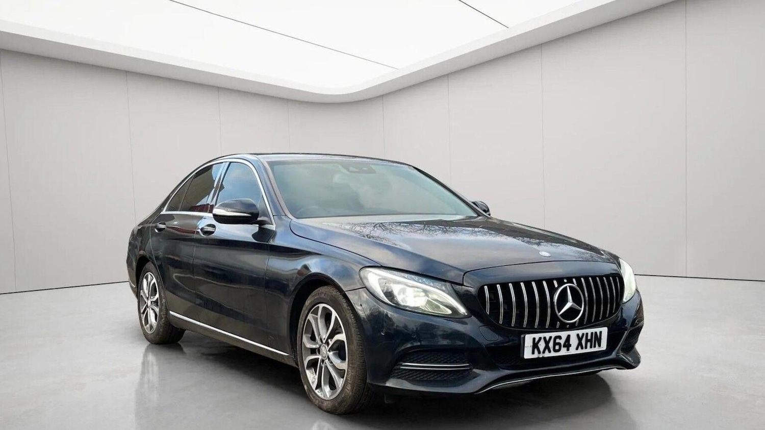 Used Mercedes-Benz C Class 2014 for sale - 78070532: Photo 1