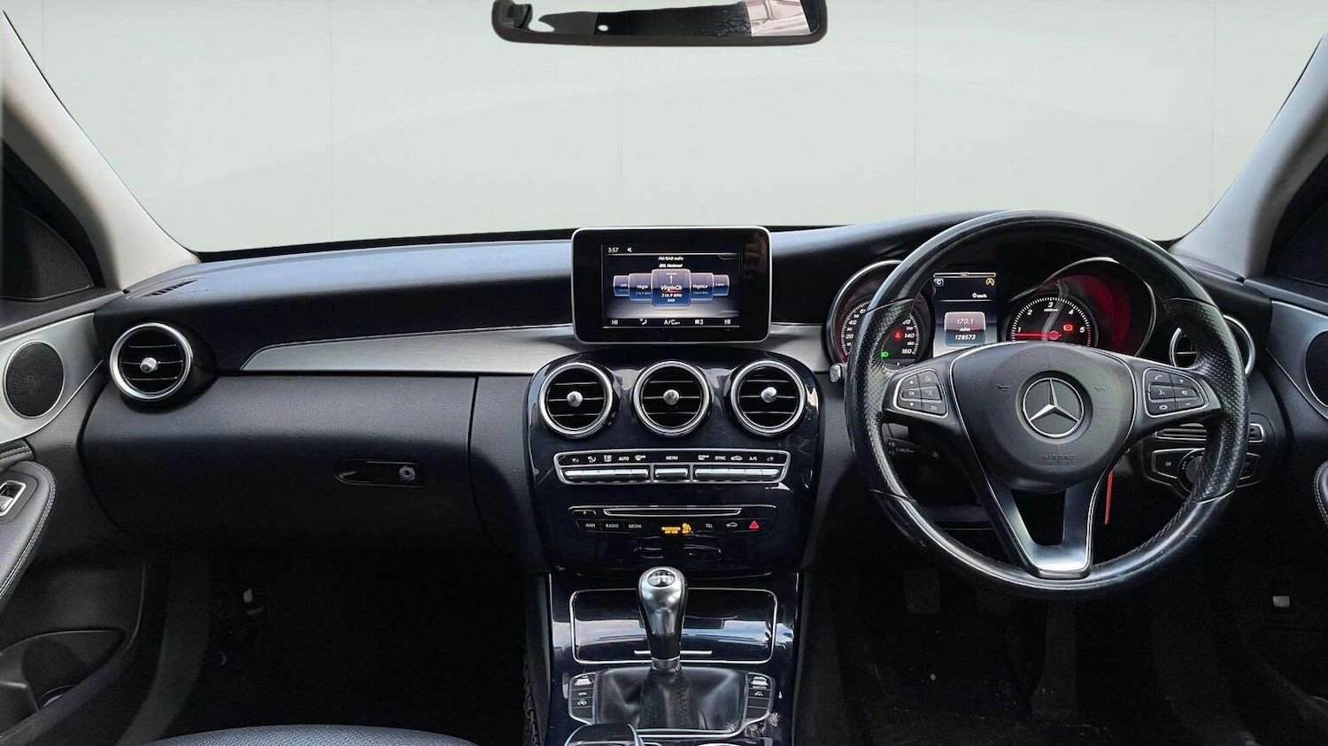 Used Mercedes-Benz C Class 2014 for sale - 78070532: Photo 15