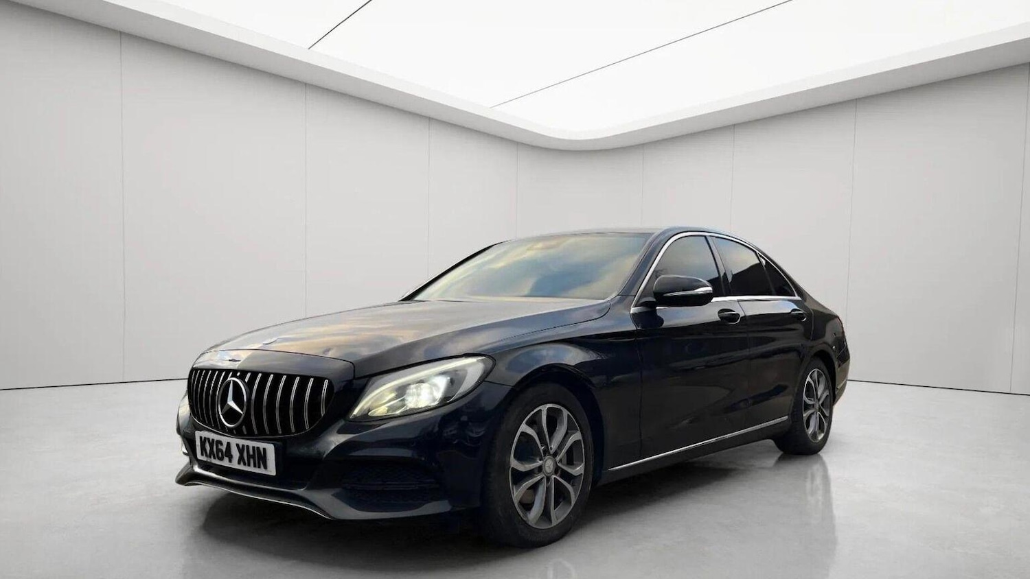 Used Mercedes-Benz C Class 2014 for sale - 78070532: Photo 3