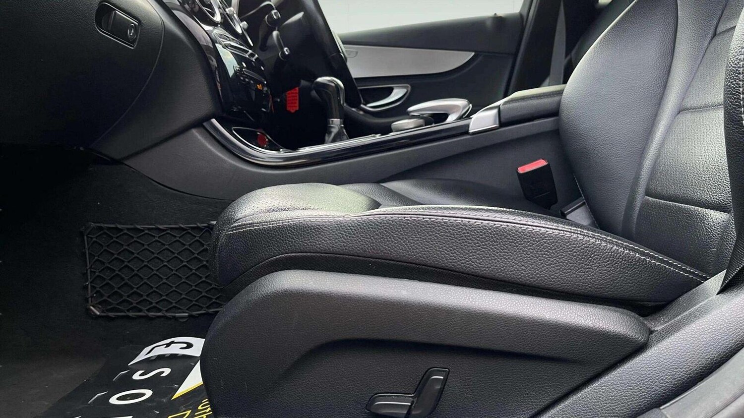 Used Mercedes-Benz C Class 2014 for sale - 78070532: Photo 39