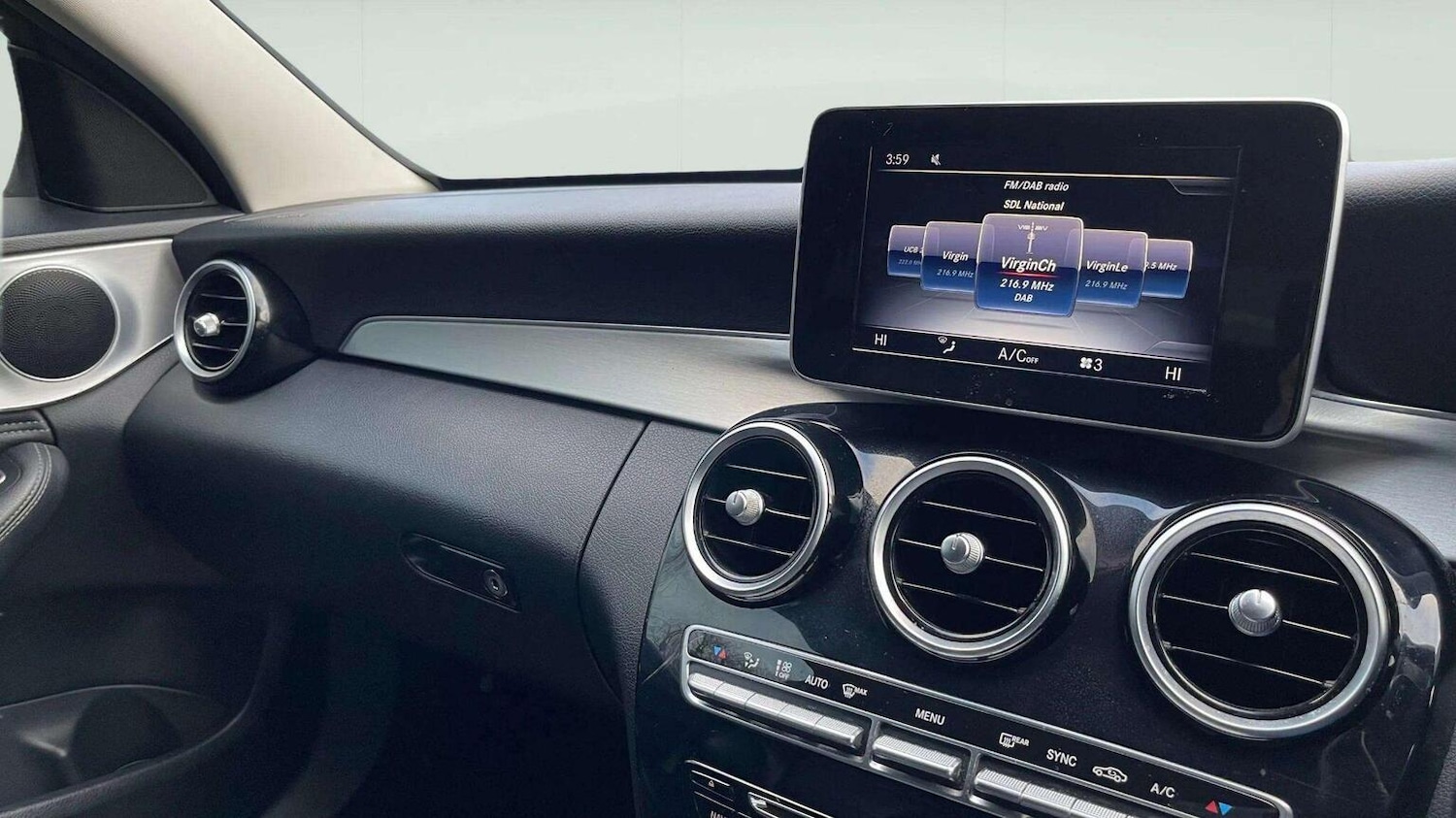 Used Mercedes-Benz C Class 2014 for sale - 78070532: Photo 42