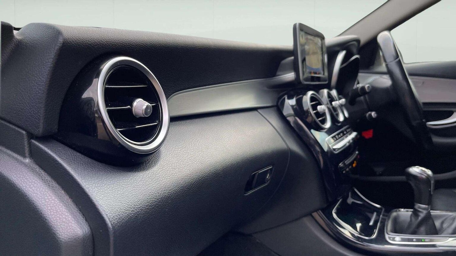 Used Mercedes-Benz C Class 2014 for sale - 78070532: Photo 9