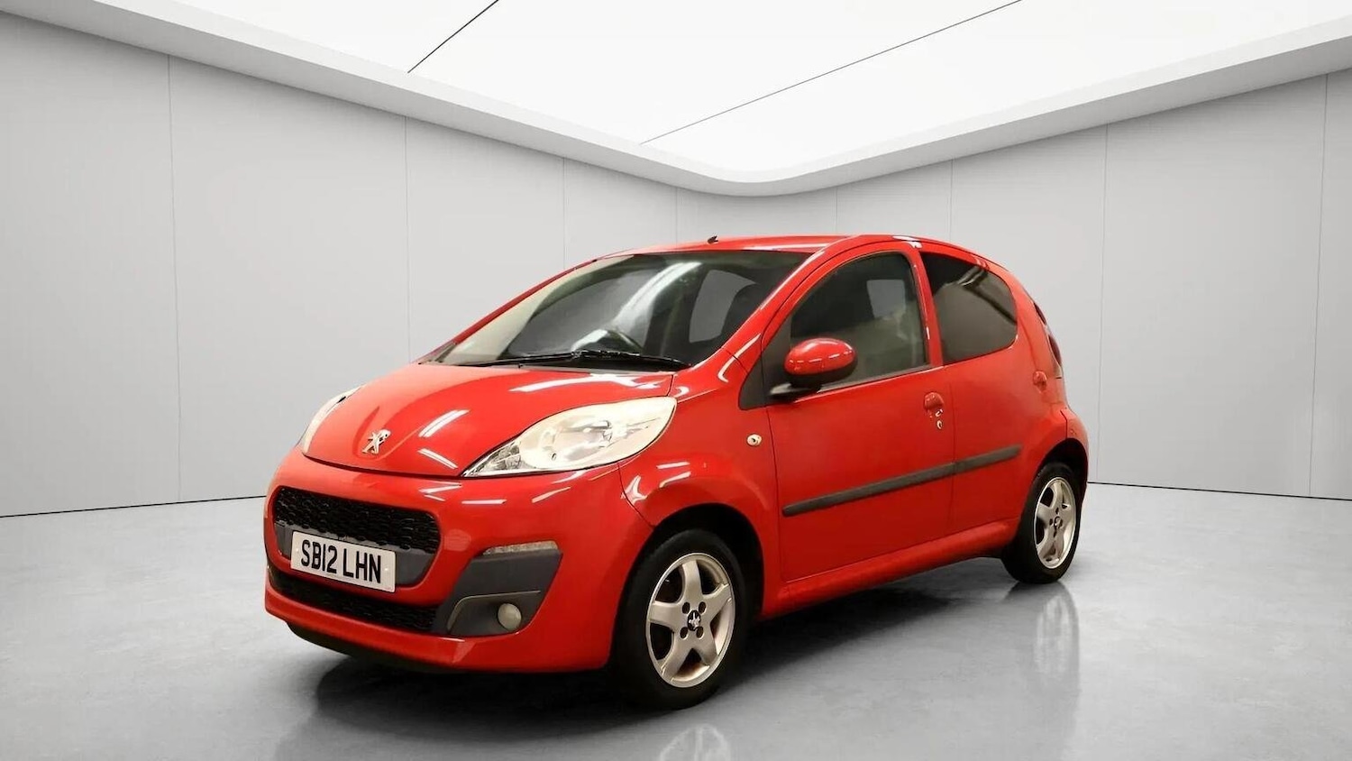 Used Peugeot 107 2012 for sale - 78070302: Photo 2