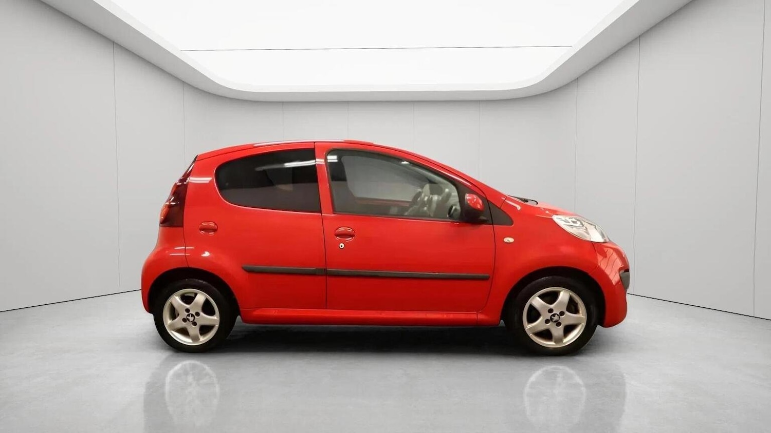 Used Peugeot 107 2012 for sale - 78070302: Photo 5