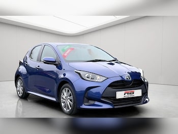 Used Toyota Yaris 2023 for sale - 79280119: Photo
