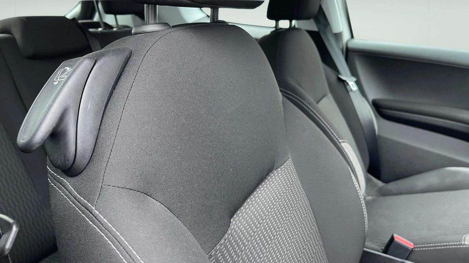 Used Peugeot 208 2016 for sale - 78070315: Photo 17