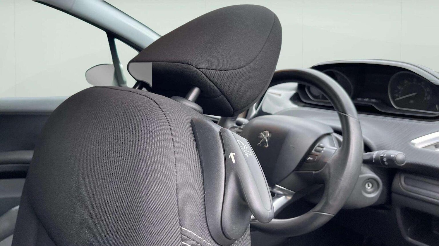 Used Peugeot 208 2016 for sale - 78070315: Photo 19