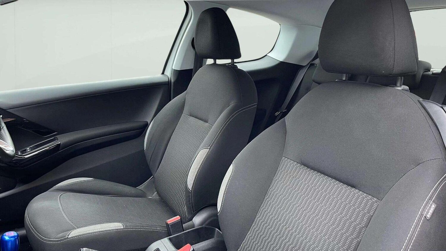 Used Peugeot 208 2016 for sale - 78070315: Photo 33