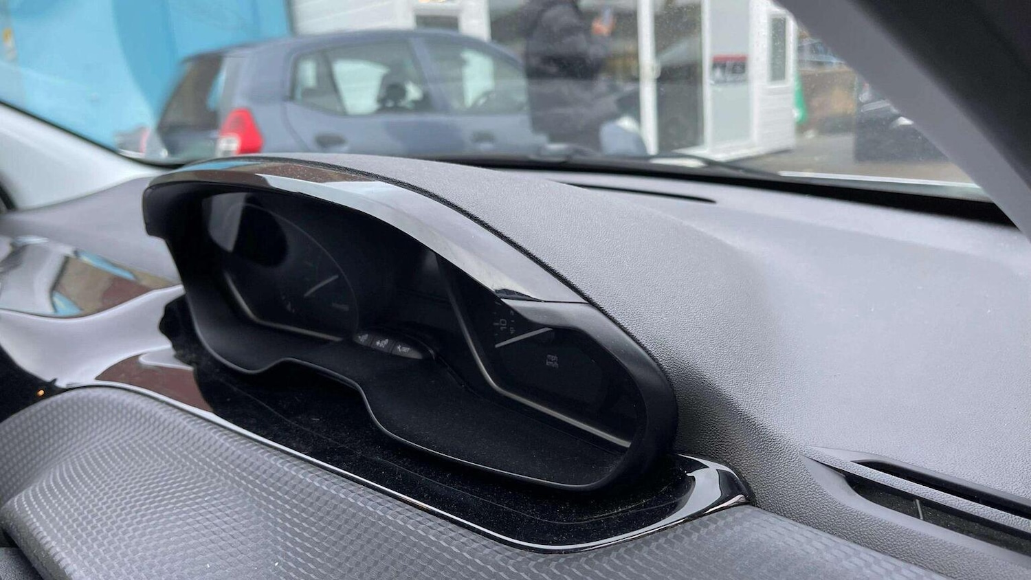 Used Peugeot 208 2016 for sale - 78070315: Photo 36