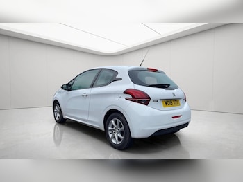 Used Peugeot 208 2016 for sale - 78070315: Photo