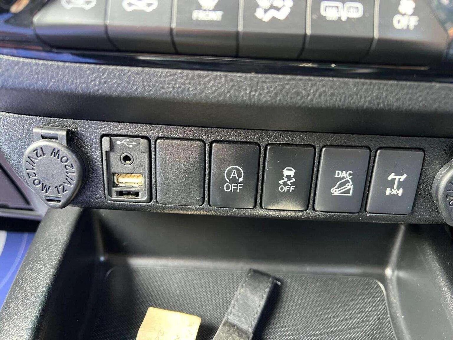 Used Toyota Hilux 2018 for sale - 78070593: Photo 16