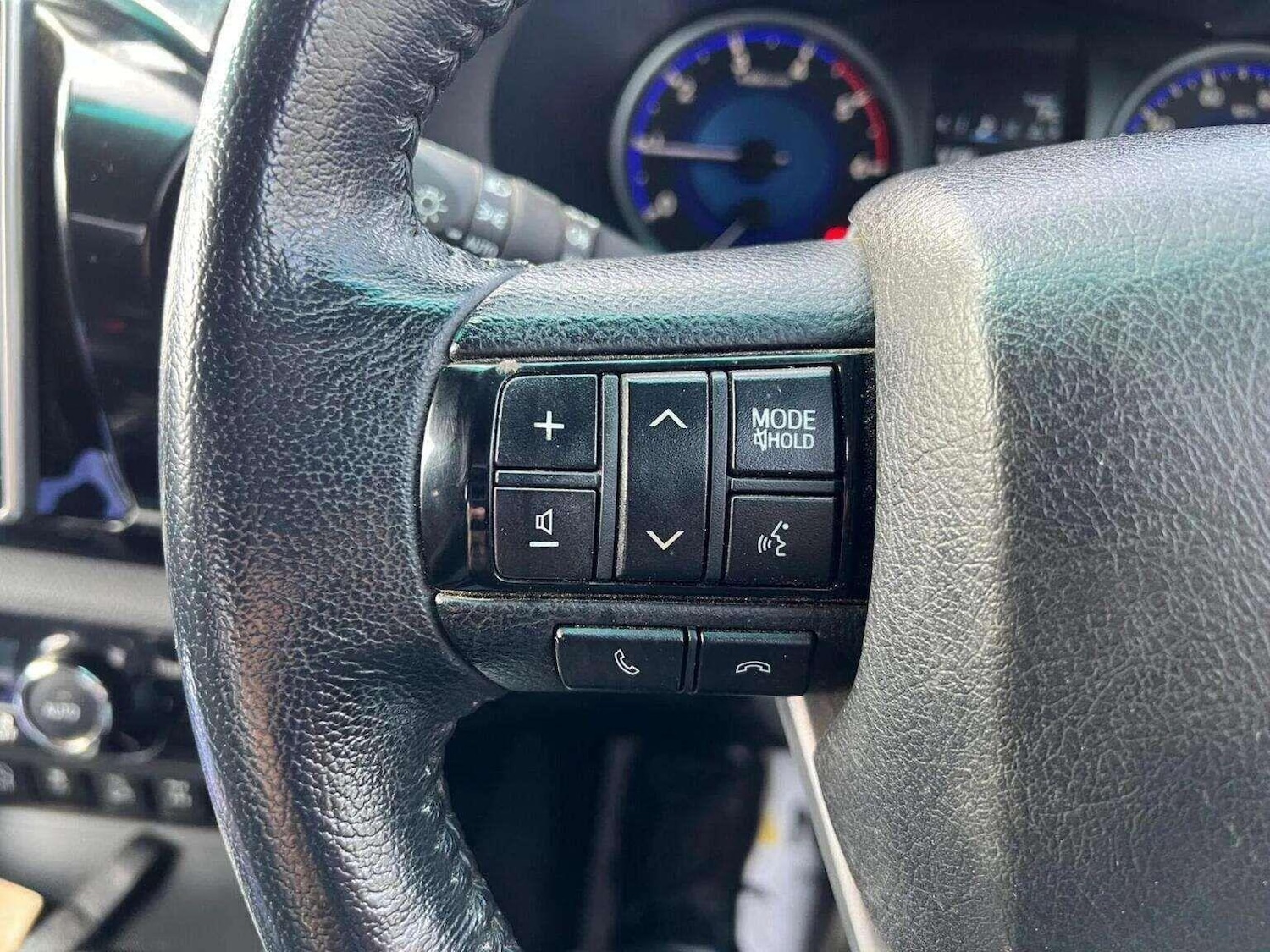 Used Toyota Hilux 2018 for sale - 78070593: Photo 9