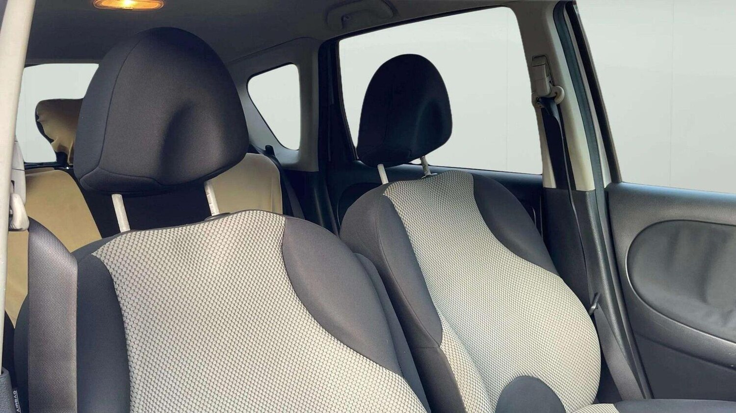 Used Nissan Note 2011 for sale - 78070361: Photo 15