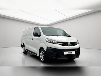 Vauxhall Vivaro feature image