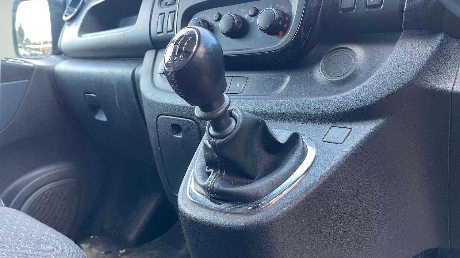 Used Vauxhall Vivaro 2017 for sale - 78070501: Photo 13