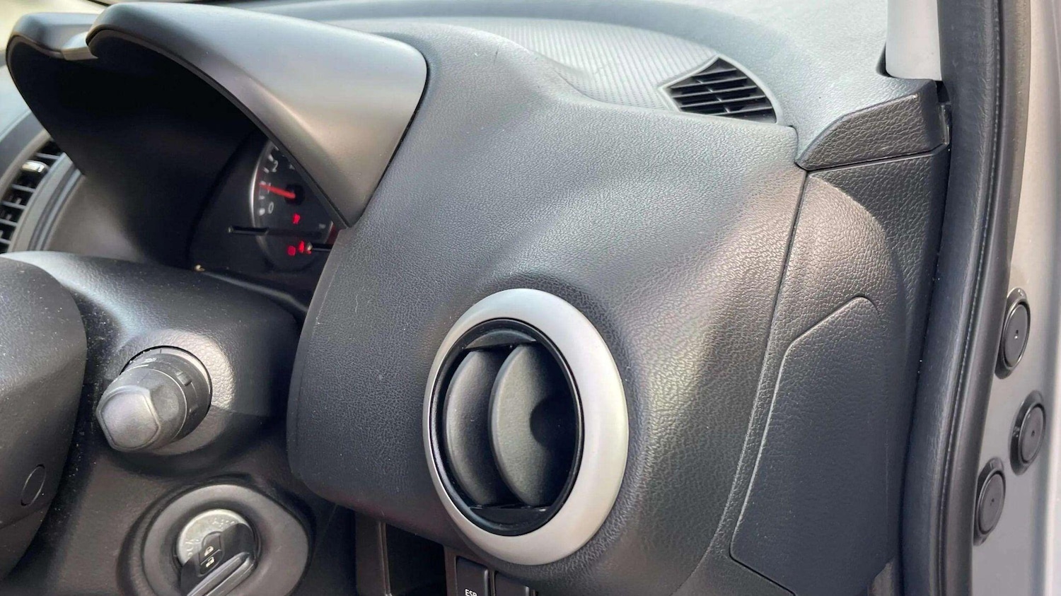 Used Nissan Note 2011 for sale - 78171039: Photo 19