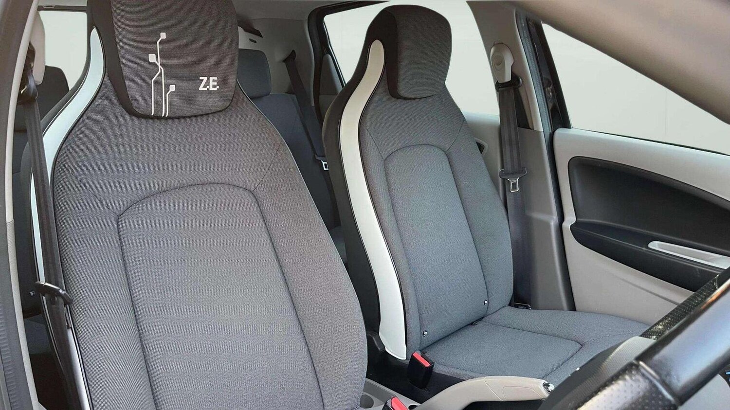 Used Renault Zoe 2014 for sale - 78070523: Photo 13