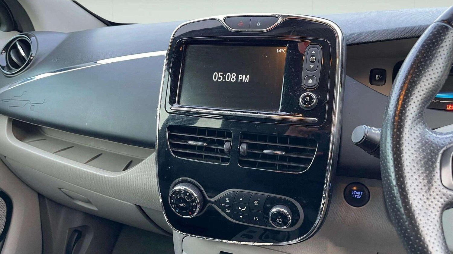 Used Renault Zoe 2014 for sale - 78070523: Photo 22