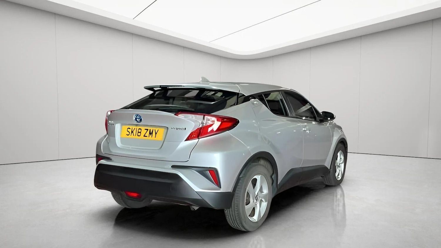 Used Toyota C-HR 2018 for sale - 78220107: Photo 3