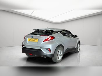 Used Toyota C-HR 2018 for sale - 78220107: Photo
