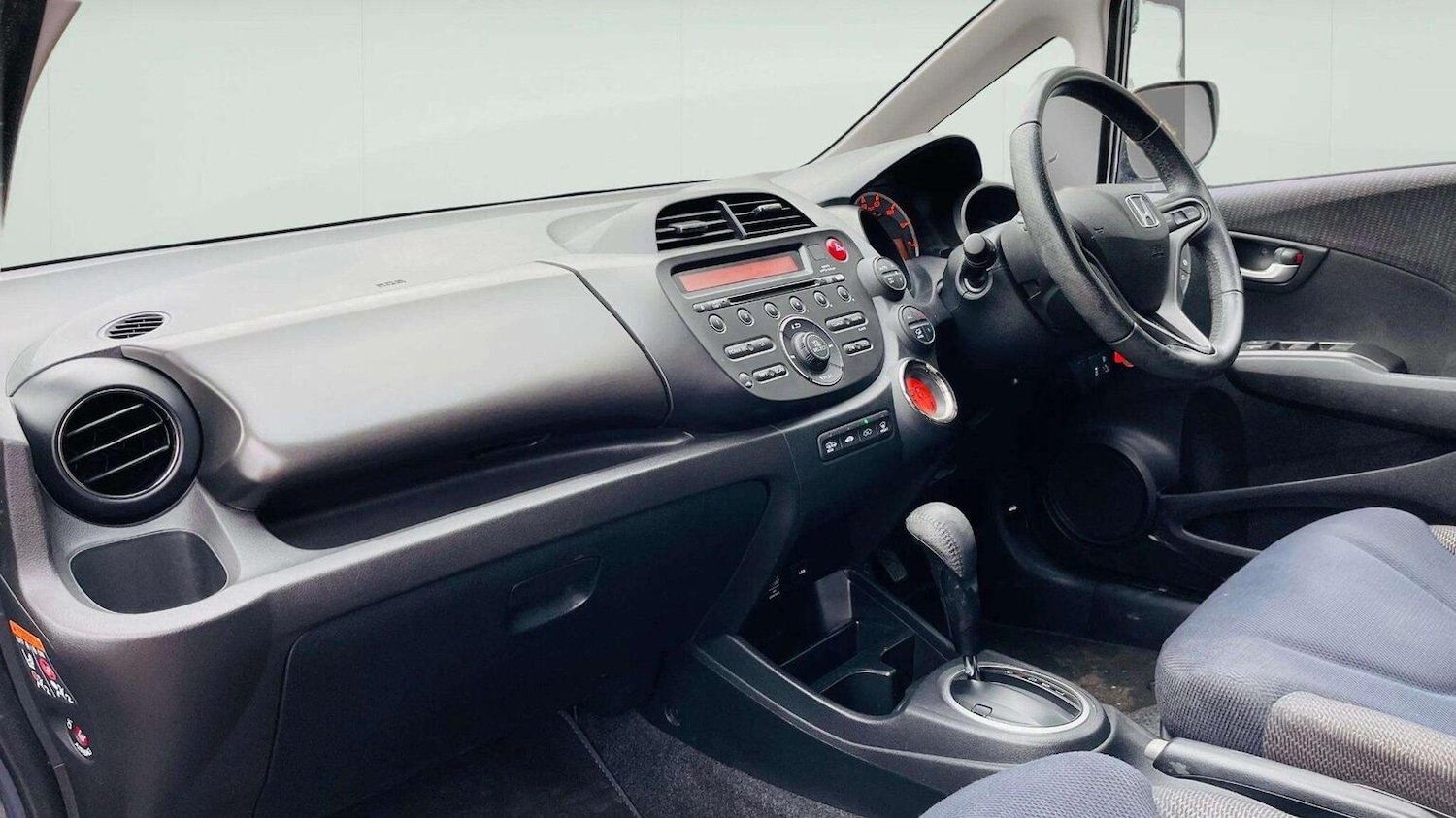 Used Honda Jazz 2015 for sale - 78070364: Photo 10