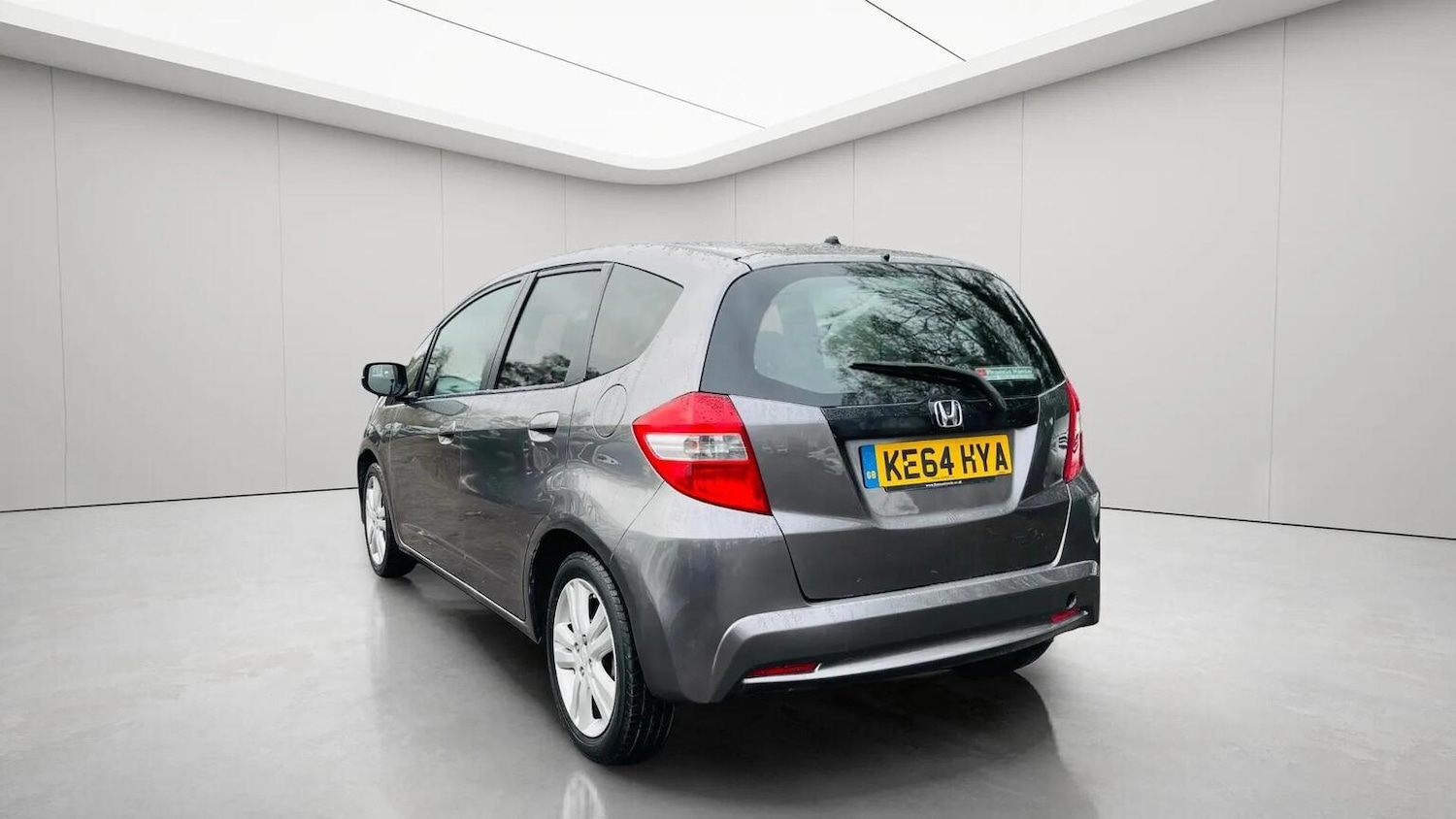 Used Honda Jazz 2015 for sale - 78070364: Photo 2