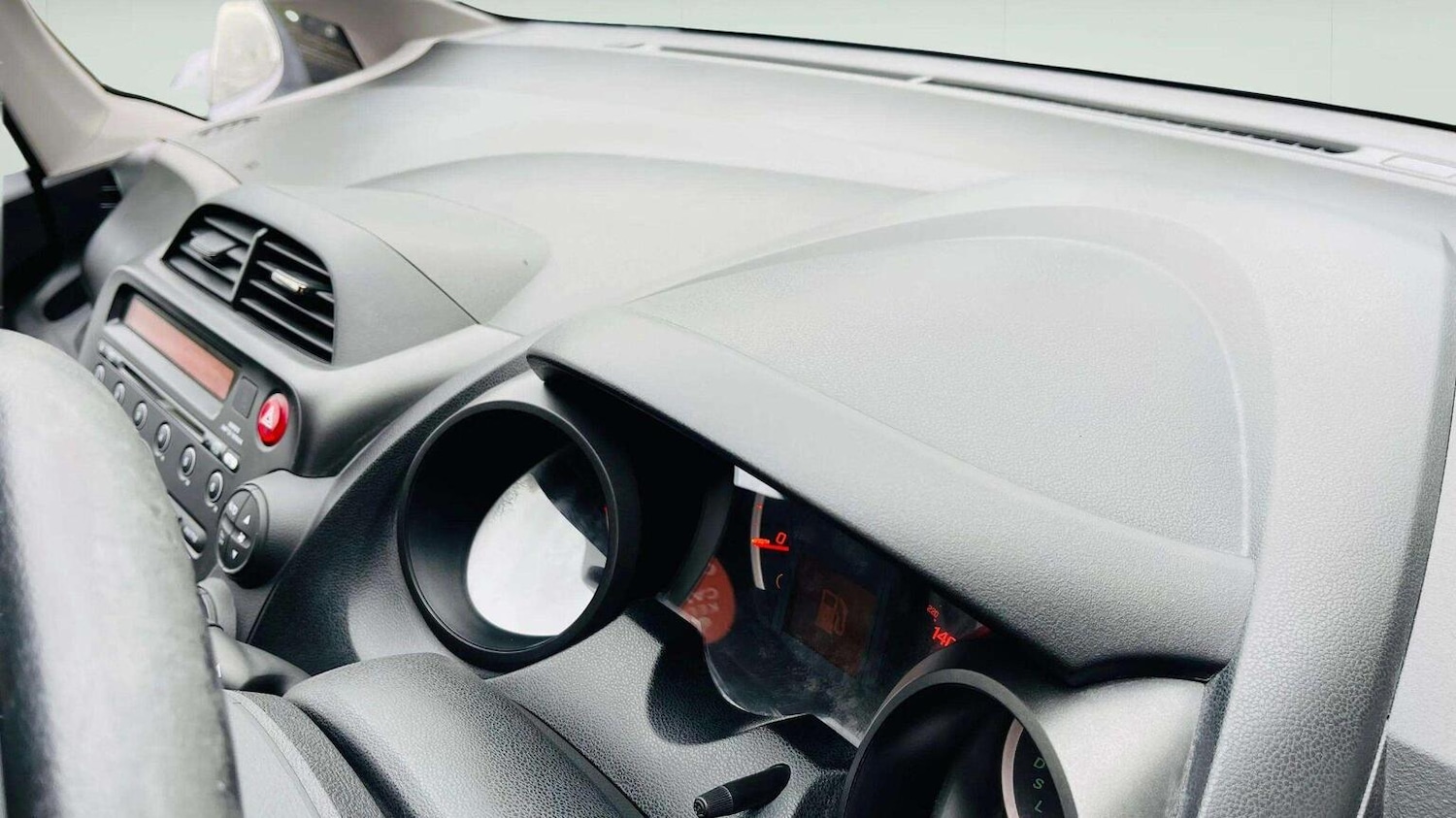 Used Honda Jazz 2015 for sale - 78070364: Photo 41