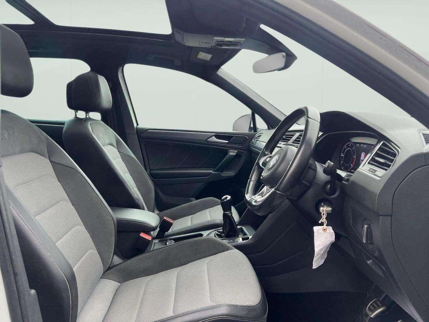 Used Volkswagen Tiguan 2017 for sale - 78070323: Photo 11