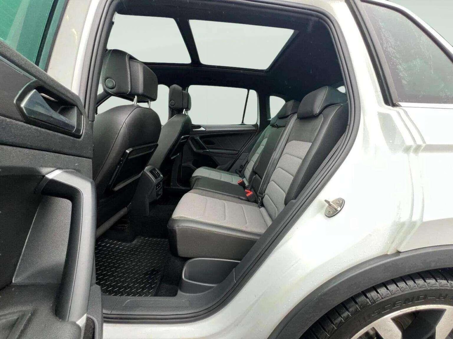 Used Volkswagen Tiguan 2017 for sale - 78070323: Photo 23