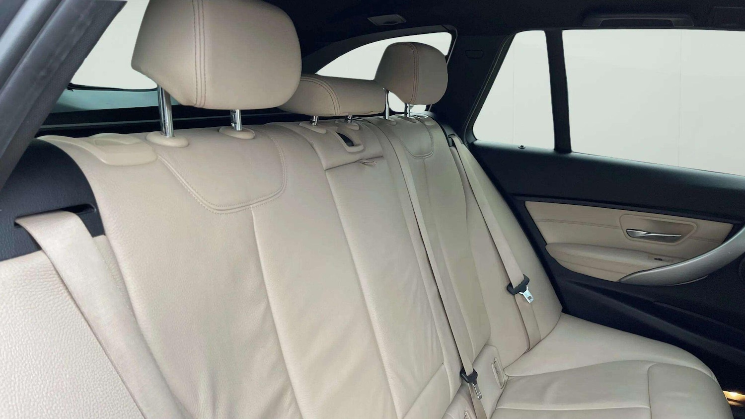 Used BMW 3 Series 2015 for sale - 78171231: Photo 25