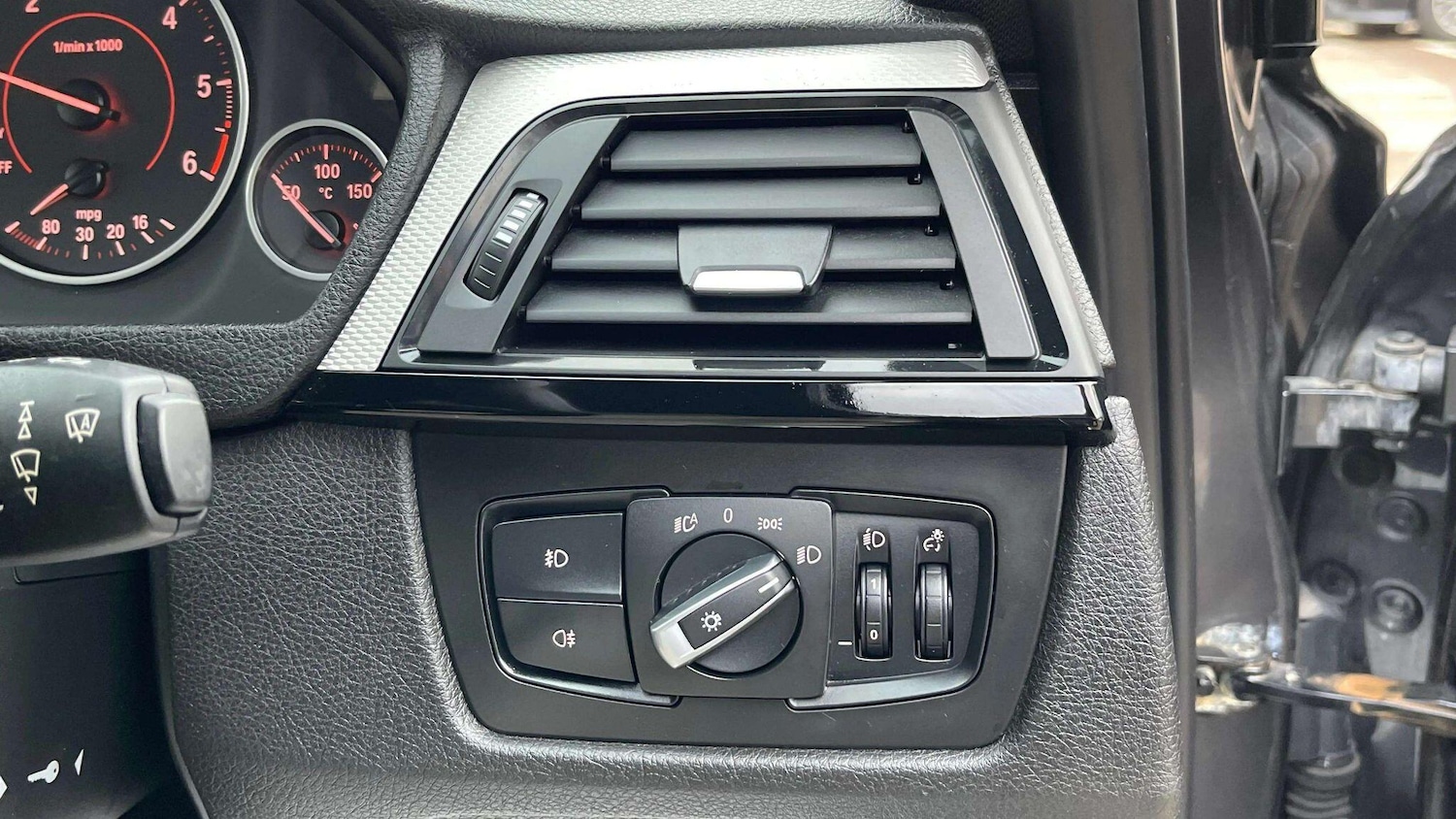 Used BMW 3 Series 2015 for sale - 78171231: Photo 31