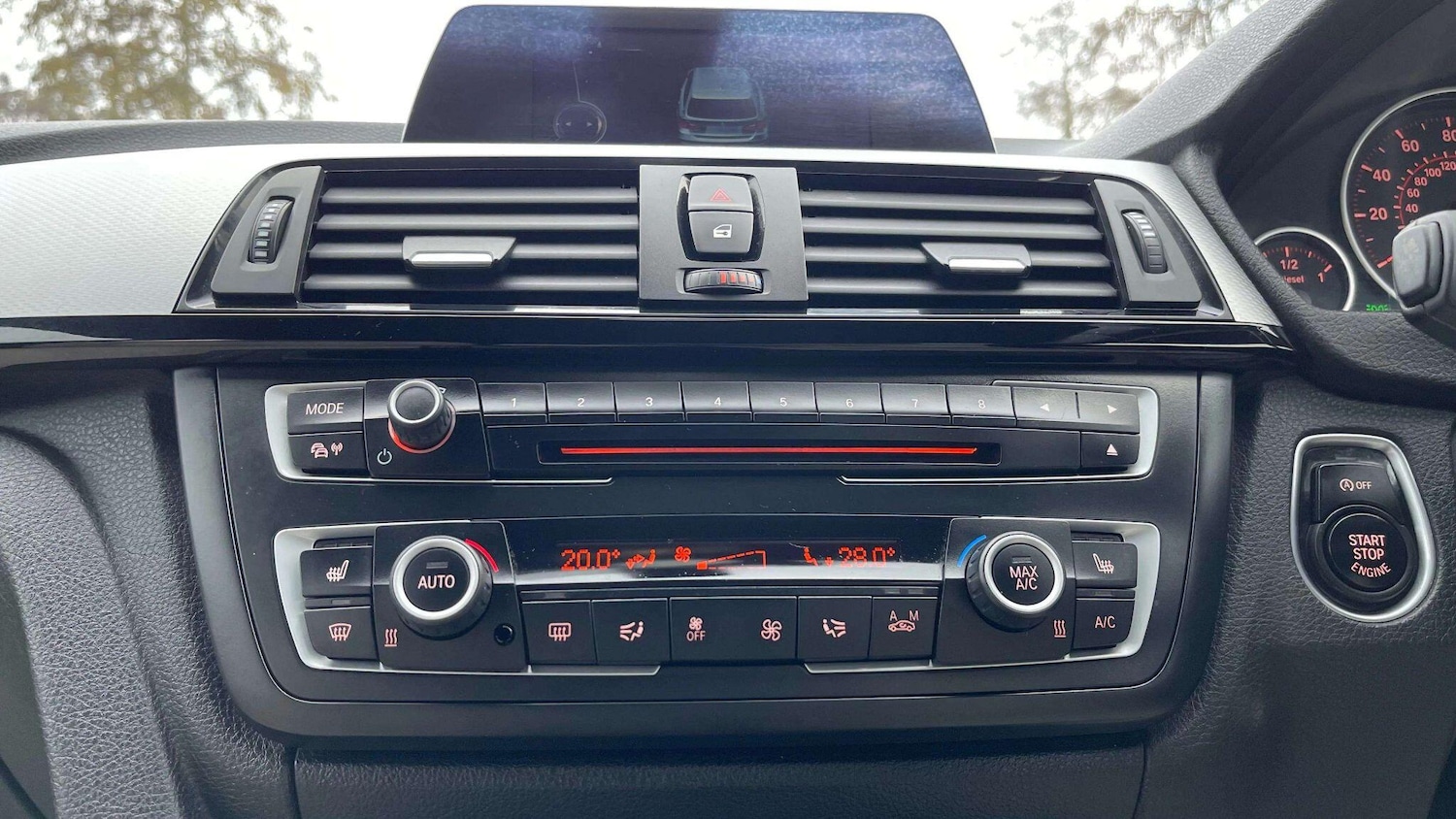 Used BMW 3 Series 2015 for sale - 78171231: Photo 42