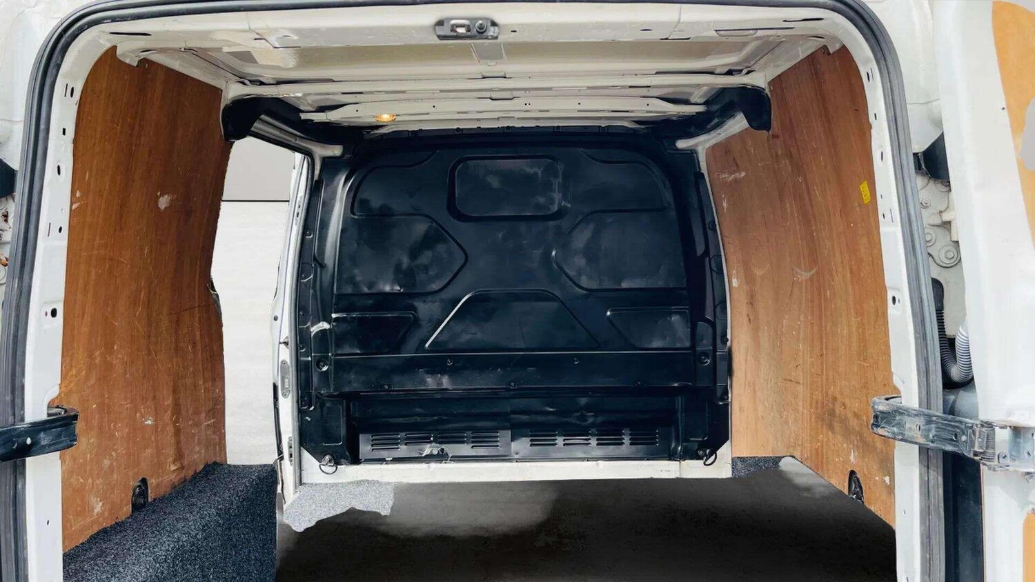 Used Ford Transit Custom 2016 for sale - 78170080: Photo 40