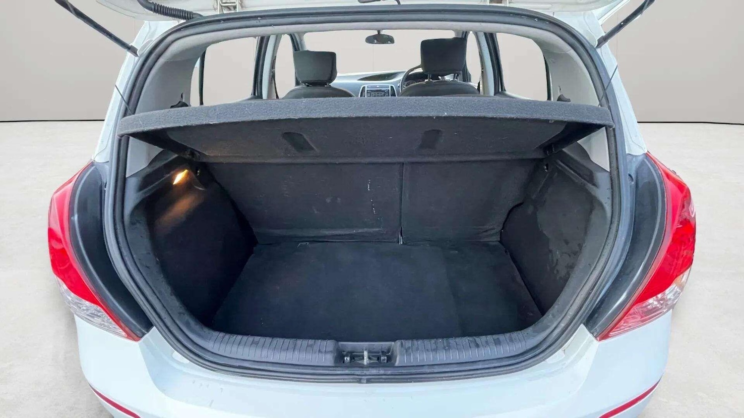 Used Hyundai i20 2012 for sale - 78170990: Photo 26