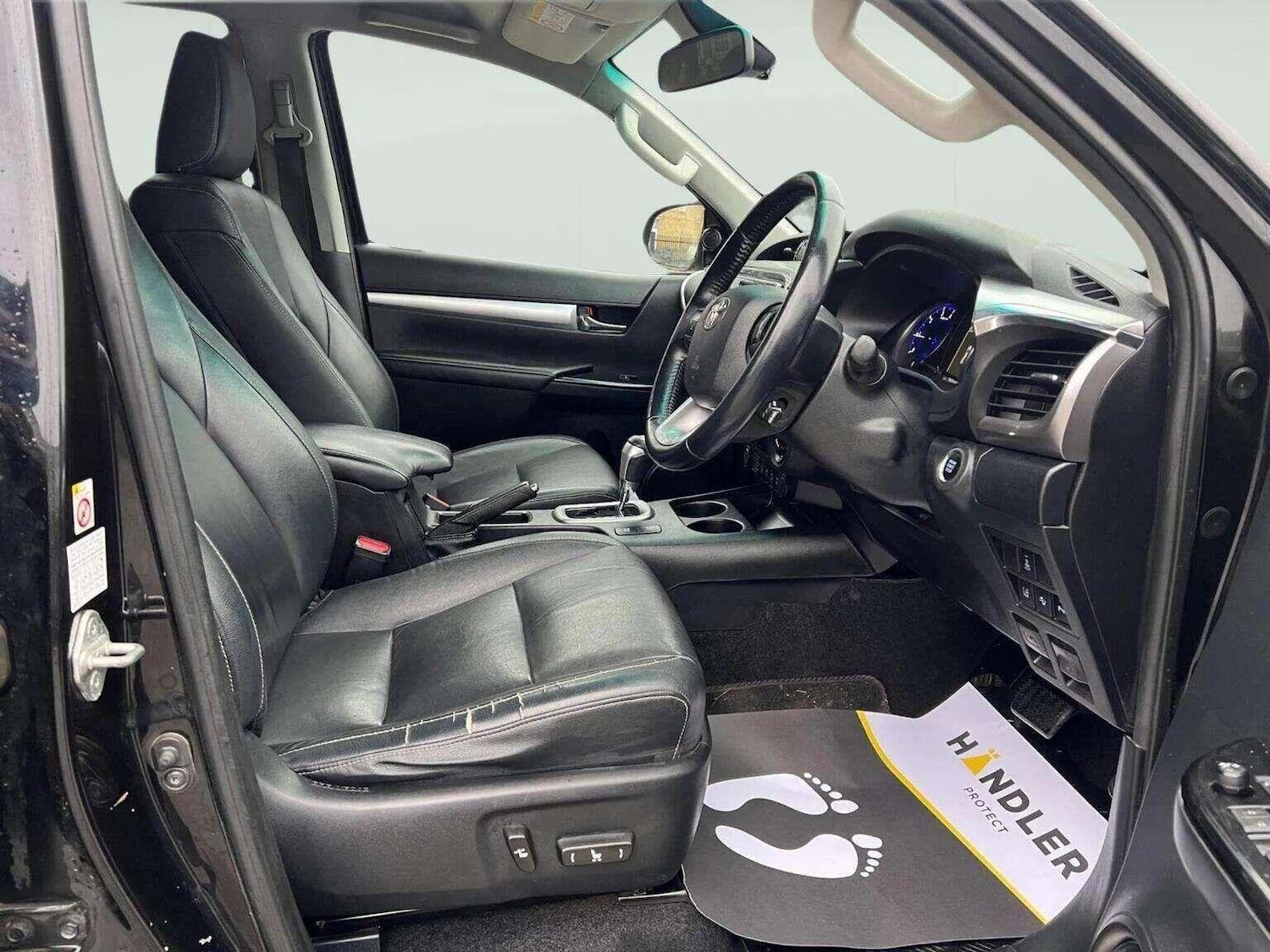 Used Toyota Hilux 2018 for sale - 78070513: Photo 14