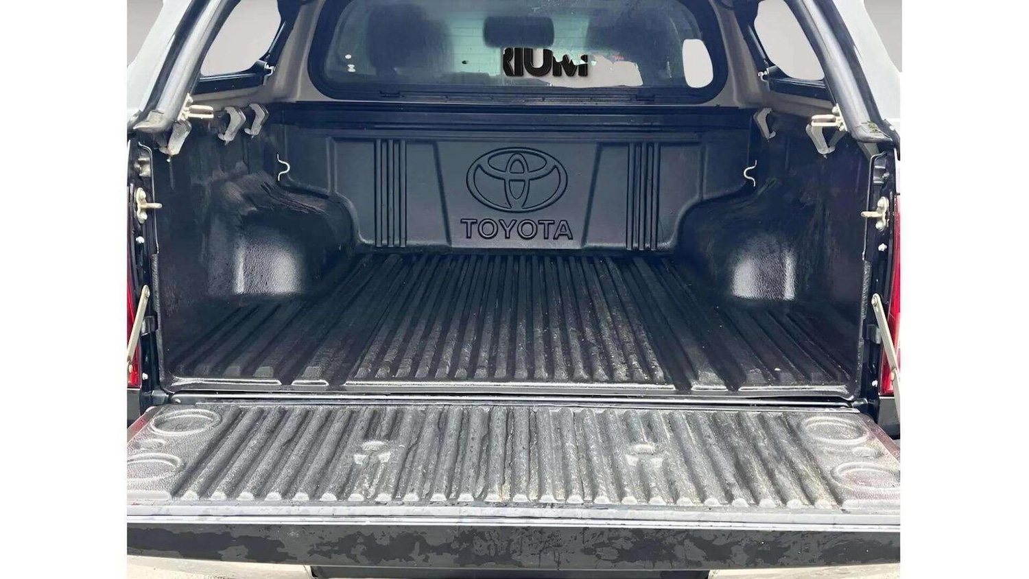 Used Toyota Hilux 2018 for sale - 78070513: Photo 27