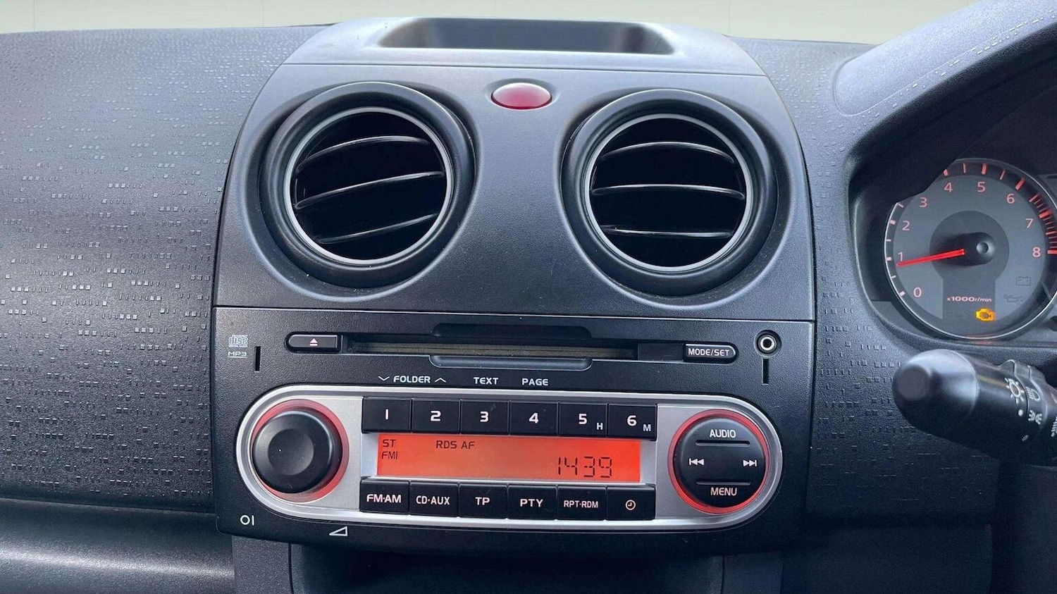 Used Mitsubishi Colt 2010 for sale - 78070292: Photo 16