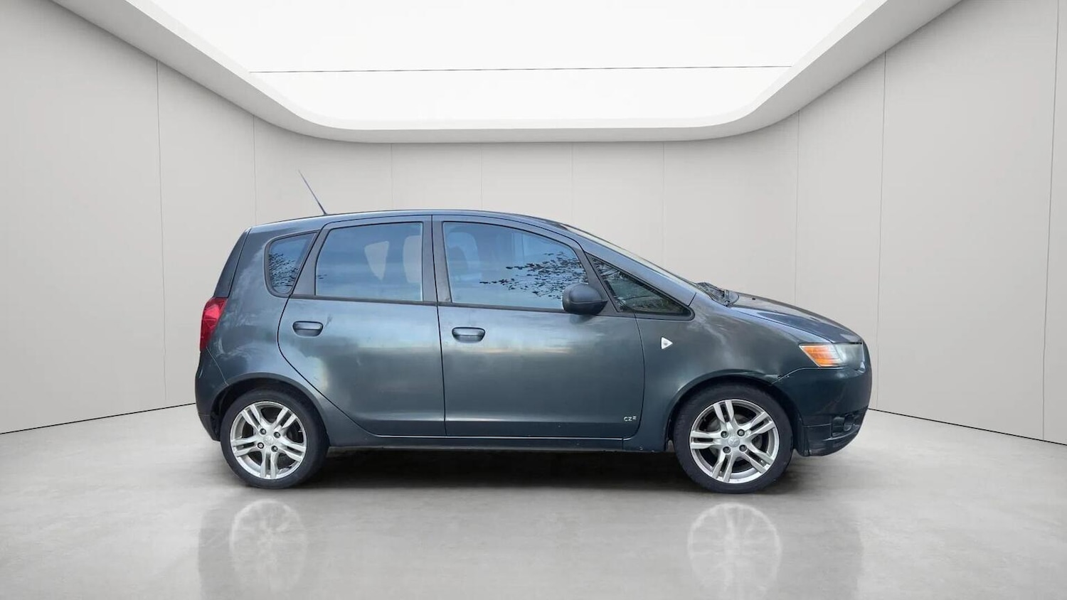 Used Mitsubishi Colt 2010 for sale - 78070292: Photo 8