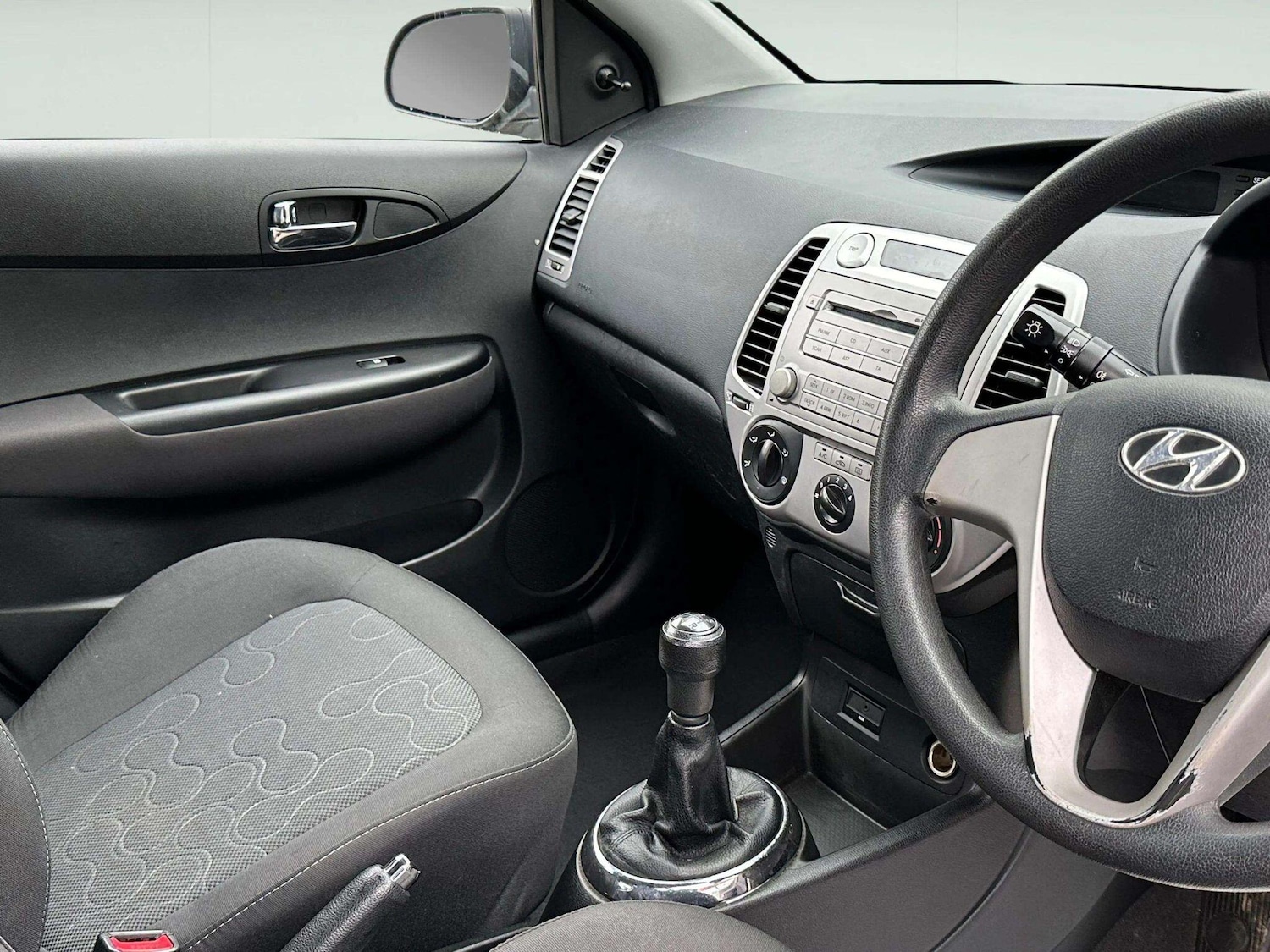 Used Hyundai i20 2012 for sale - 78171101: Photo 12