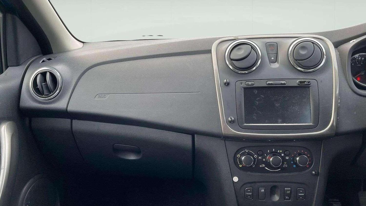 Used Dacia Sandero Stepway 2014 for sale - 78070429: Photo 11