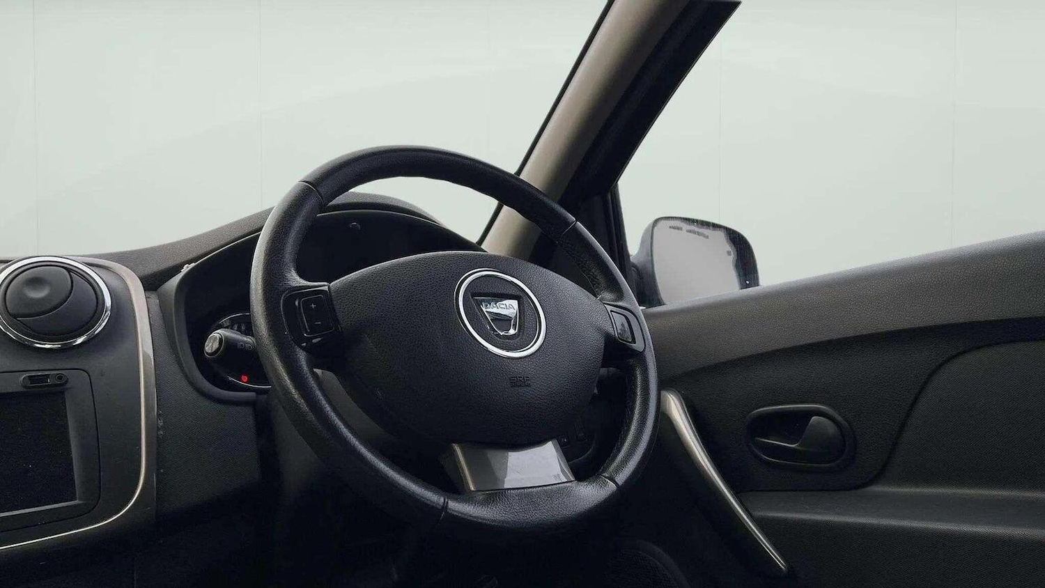 Used Dacia Sandero Stepway 2014 for sale - 78070429: Photo 22