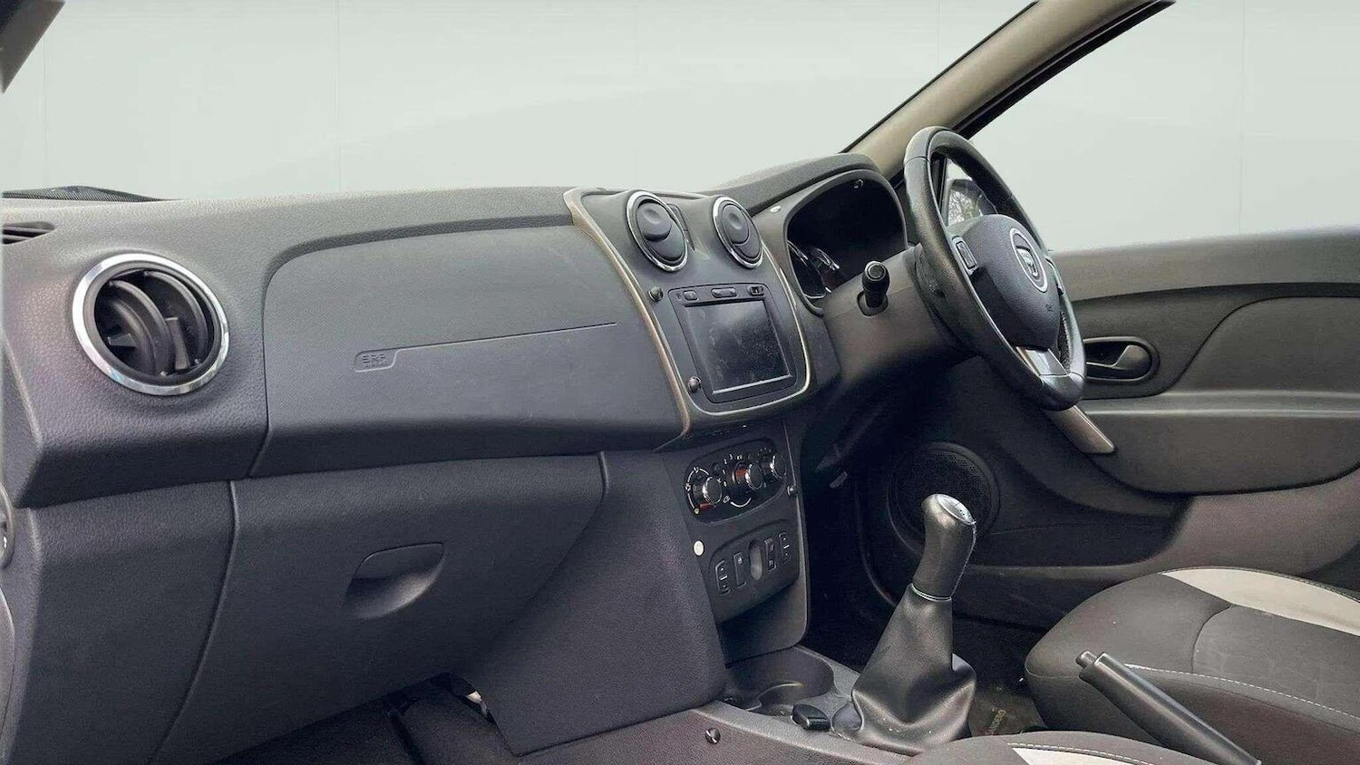 Used Dacia Sandero Stepway 2014 for sale - 78070429: Photo 8